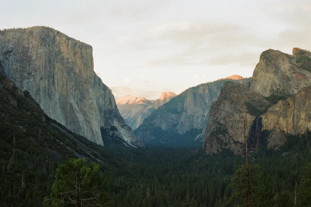 El Capitan and Half Dome, Yosemite Valley